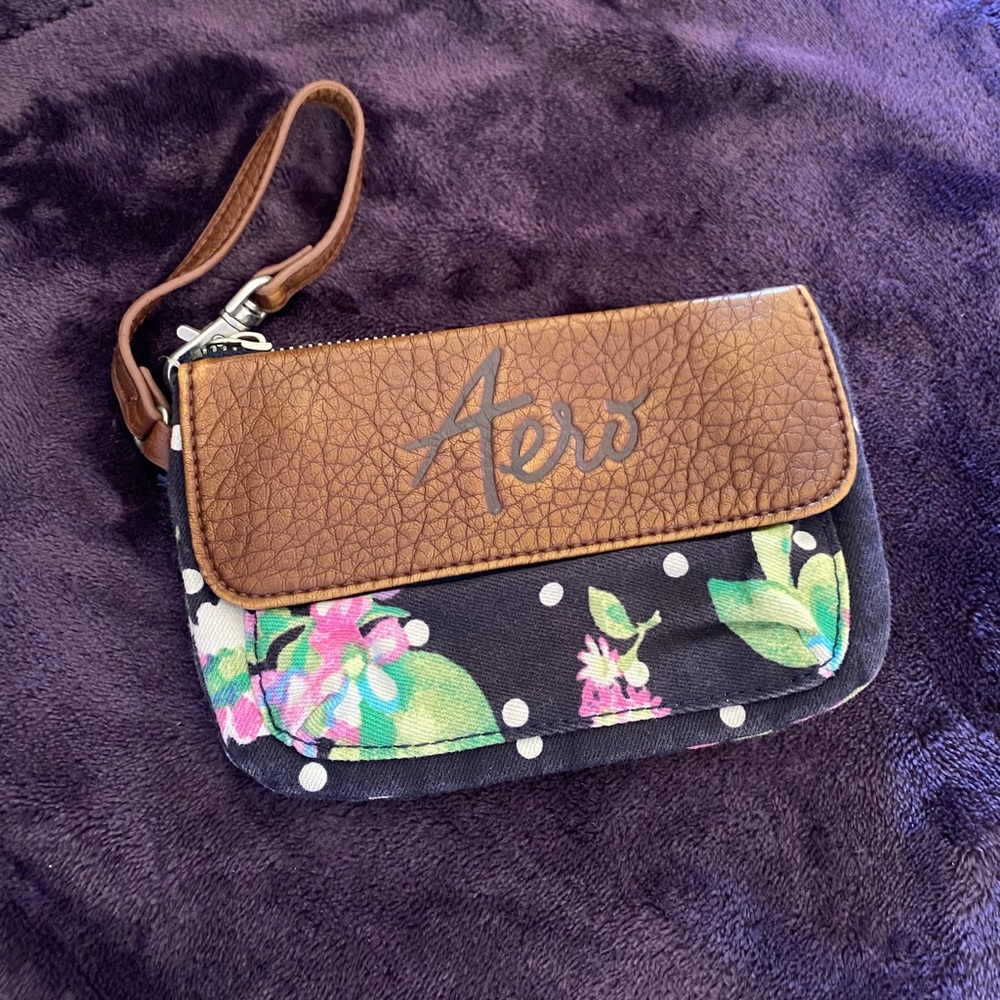 Aeropostale 2012 floral wristlet